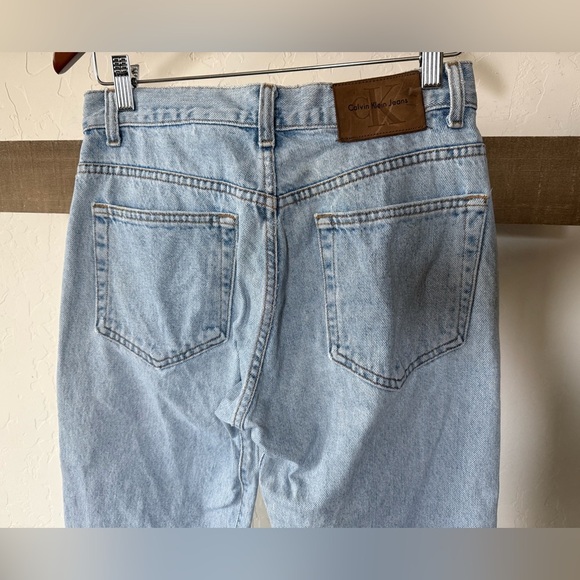 Vintage Calvin Klein|Women’s vintage high waisted light wash solid jeans,90’s••• - Picture 2 of 12